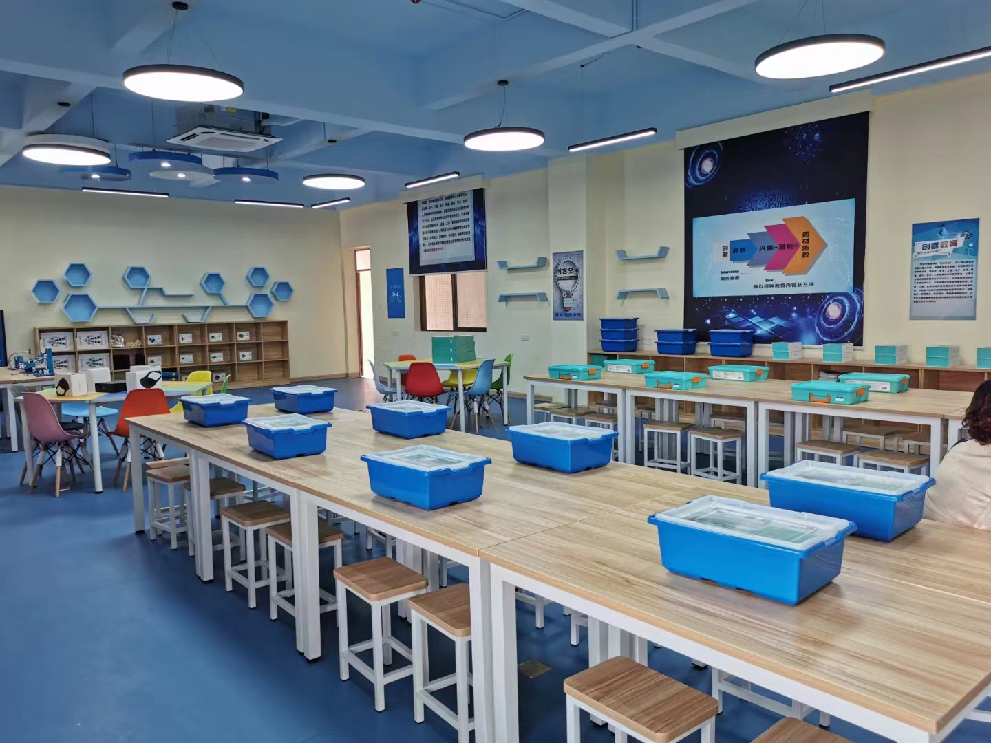 東(dōng)莞白(bái)濠小(xiǎo)學